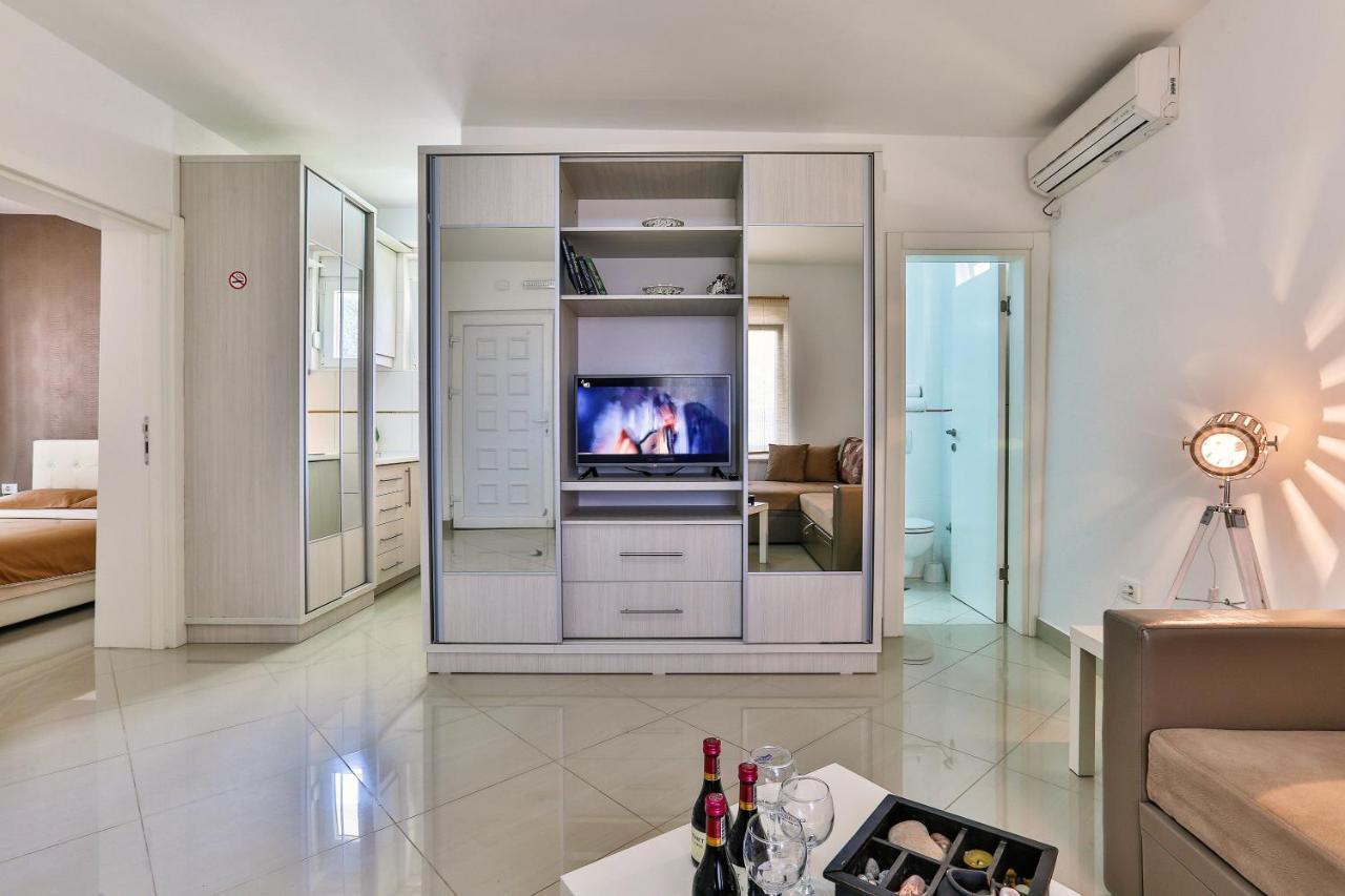 Апартаменты Zelen Lux Сутоморе Экстерьер фото